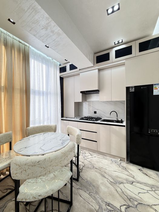 Продаётся стол и стул новый за оптом цену для кухни и тд