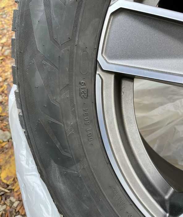 4 Roți complete, anvelope+genți Nordman-Nokian 7 SUV , 18 inchi