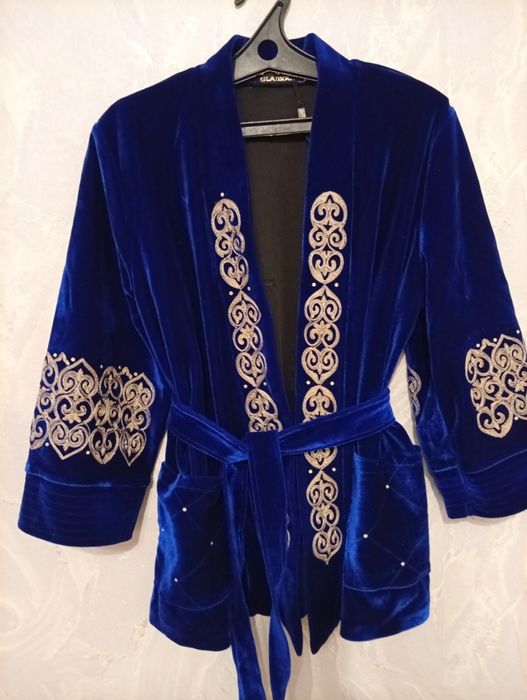 Продам камзолы-кимоно 10 тыс