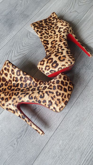 Botine Christian Louboutin