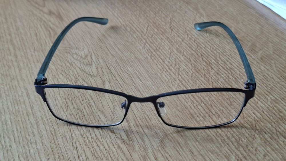 Ochelari de protecție pentru ecrane fără dioptrii (împotriva luminii a