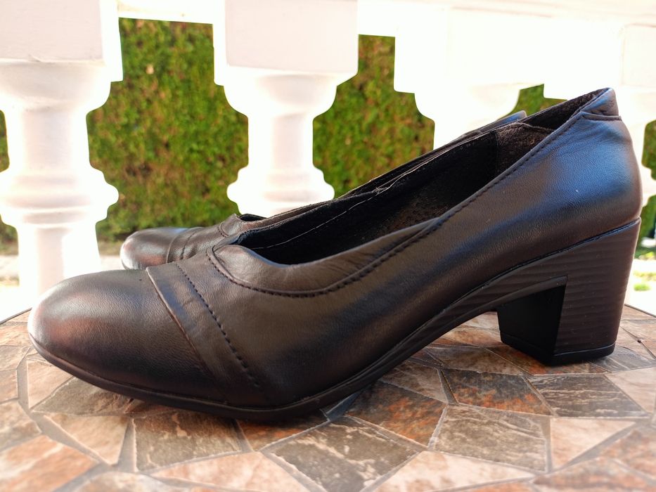 Нови обувки, естествена кожа, 38 н.