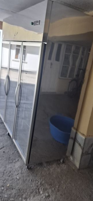 Кондитерское холодилник