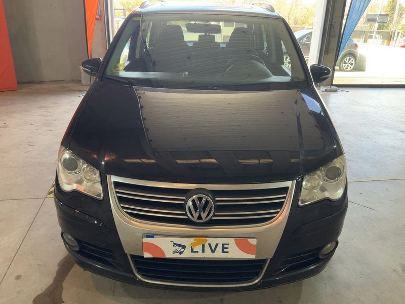 Volkswagen Touran 2.0 TDI Highline 2010