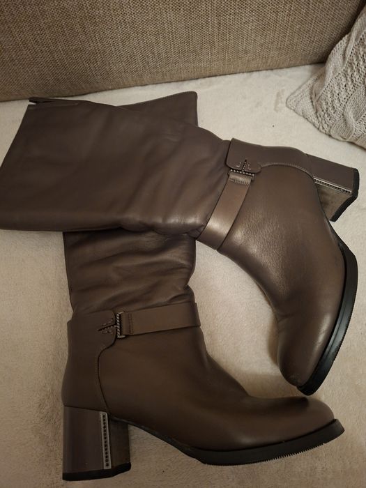 Продаю сапоги женские зимние