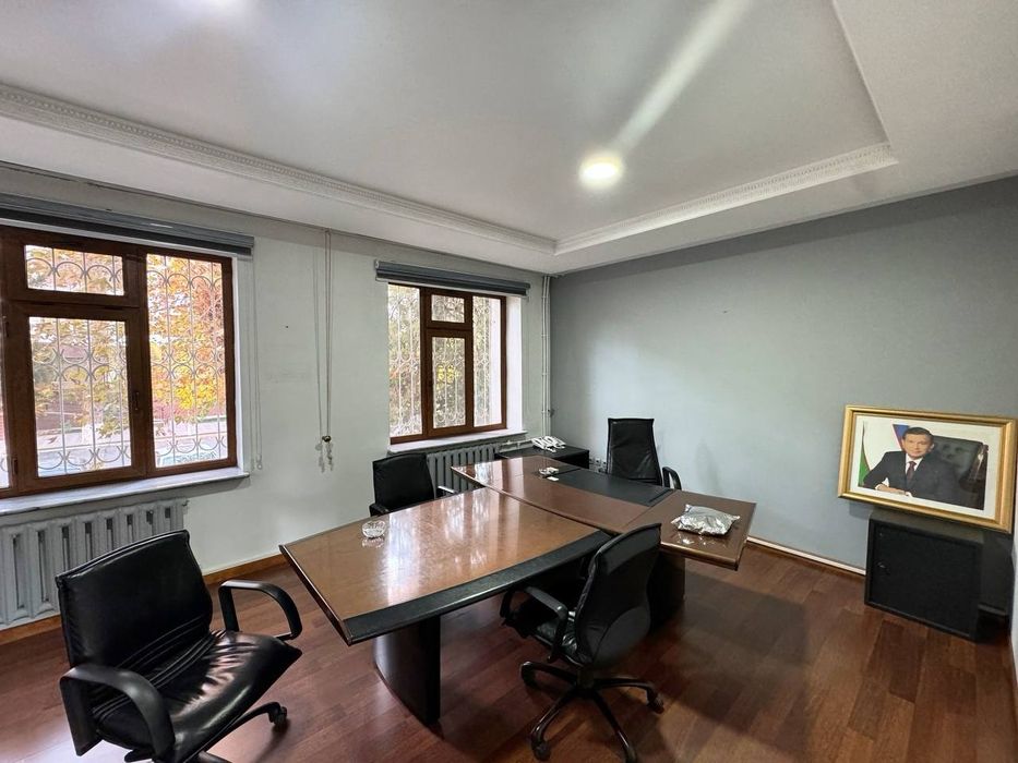 Коммерческое  помещение.  Садыка азимова. Ориентир Диван .