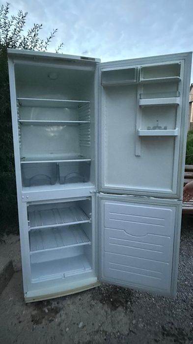 Холодильник сатылады