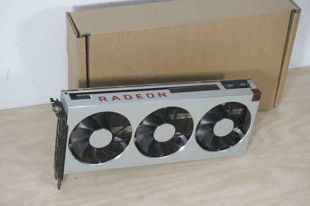 AMD Radeon VII 16GB HBM2 (Vega 2) видеокарта/ вкл. ДДС