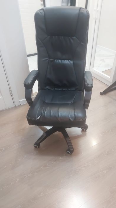 Продам кресло недорого