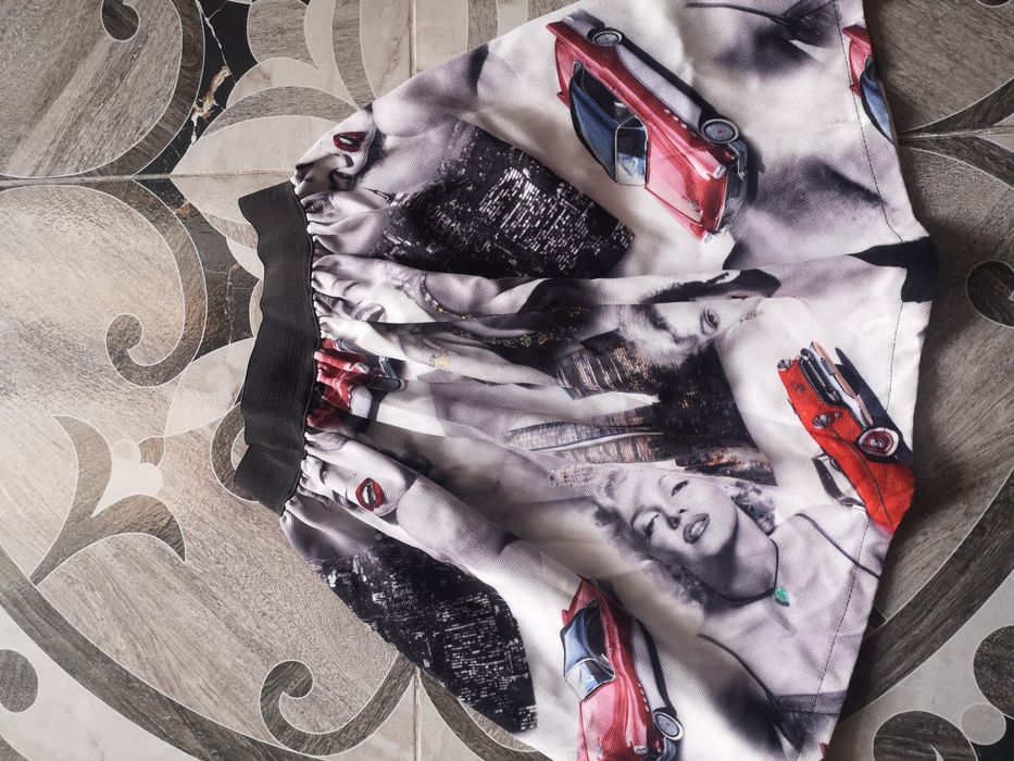 Пола за момиче, Мерилин Монро