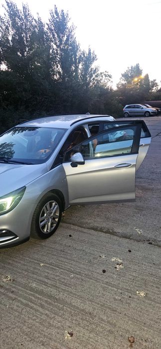 Opel Astra k automată