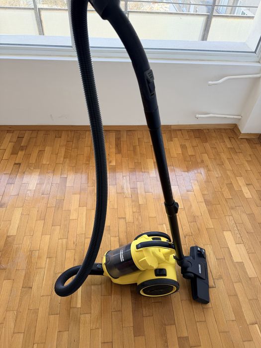 Прахосмукачка Karcher VC 3