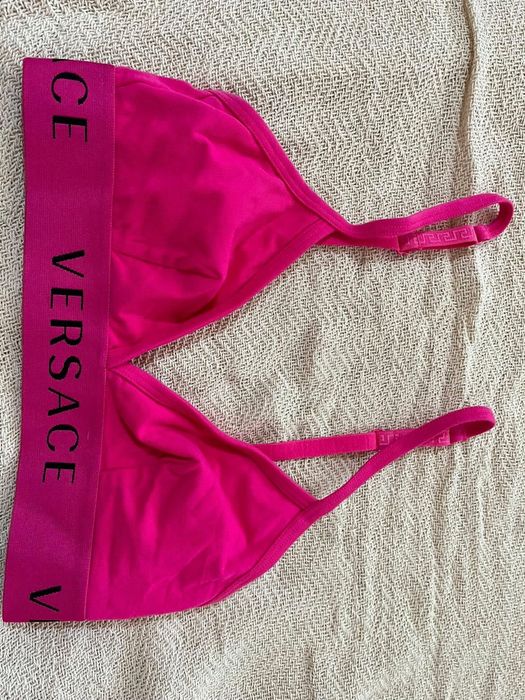 Продавам 2 броя оригинални сутиени Versace