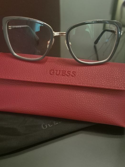 Guess- нови диоптрични очила