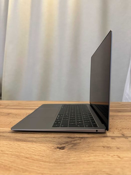 Apple MacBook Air 13, Intel i5, 8GB DDR3, SSD 128GB, Cycle count 65