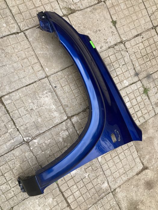 Ляв калник за тойота рав4/toyota rav4 00-05г