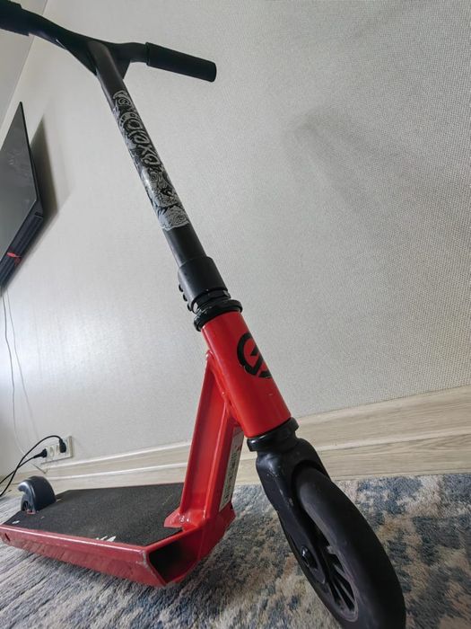 Самокат трюкавой