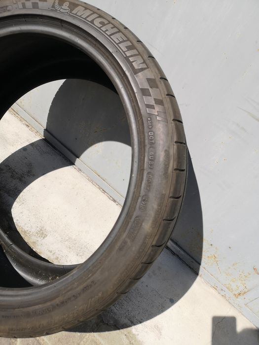 Vând anvelope diferite dimensiuni