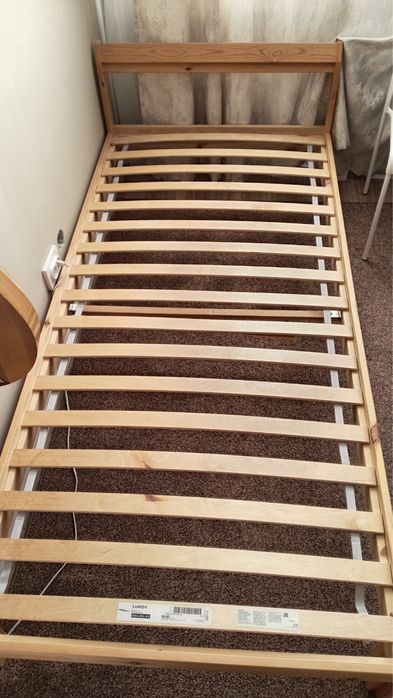 Кровать б/у в хорошем состоянии