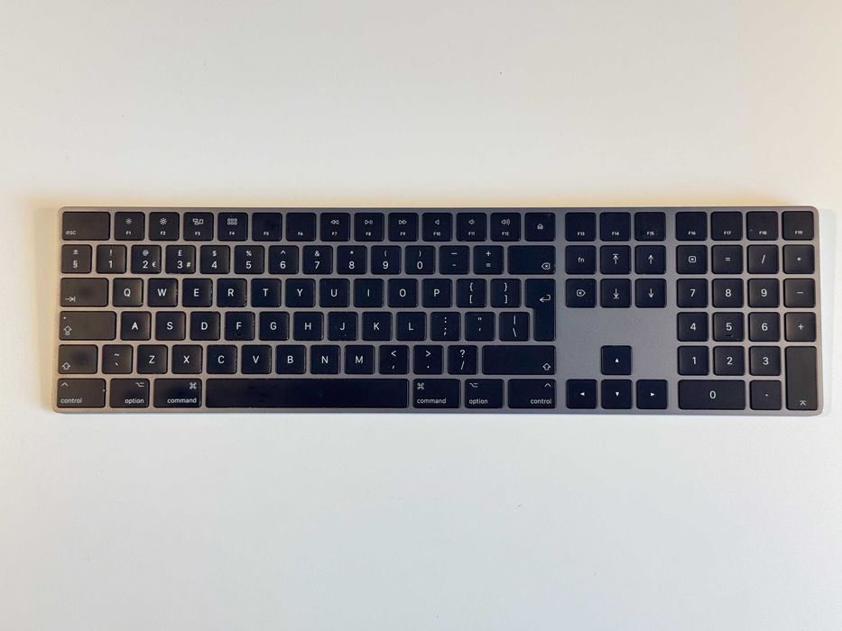 Моноблок Apple iMac Pro 27 5K 2017 1 TB SSD + 32 GB RAM