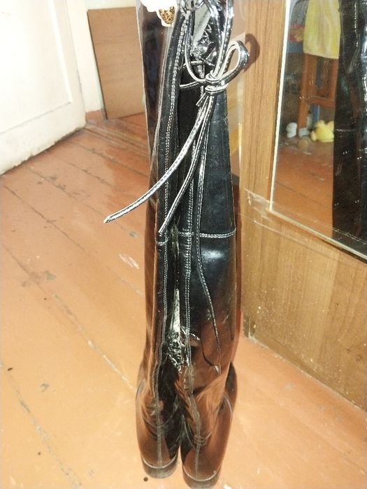 Продам новые ботфорды