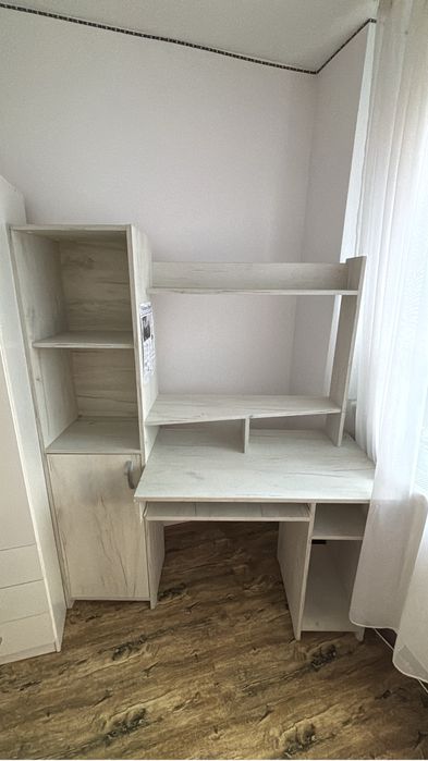 Birou cu biblioteca dedeman