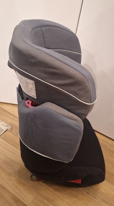 Автокресло Cybex Isis-Fix