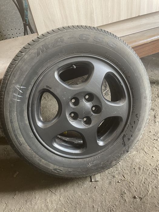 Продам диски с шинами