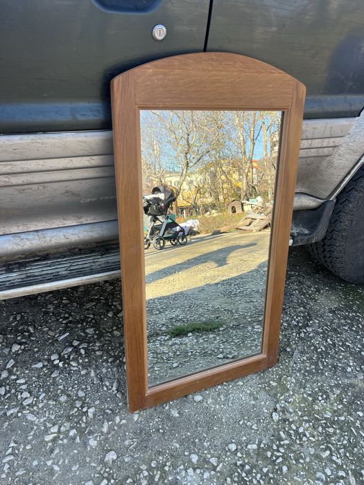 Огледала за стена два вида - Големи(30лв), малки (20лв)