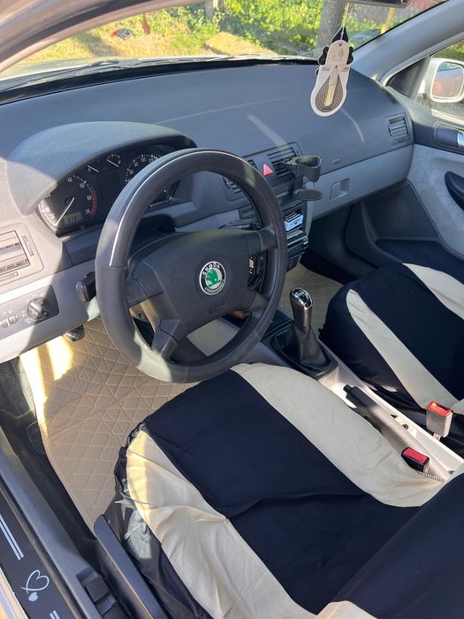 Vand skoda fabia 1.4 benzina