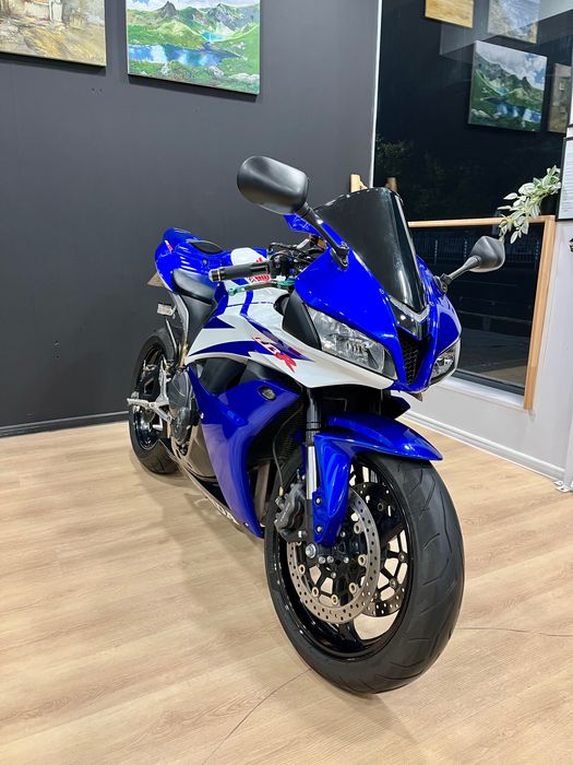 Honda CBR600RR в перфектно състояние