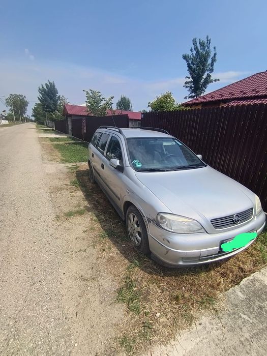 Dezmembrez Opel Astra G