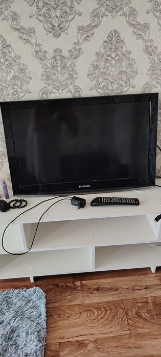 Продам Телевизор самсунг