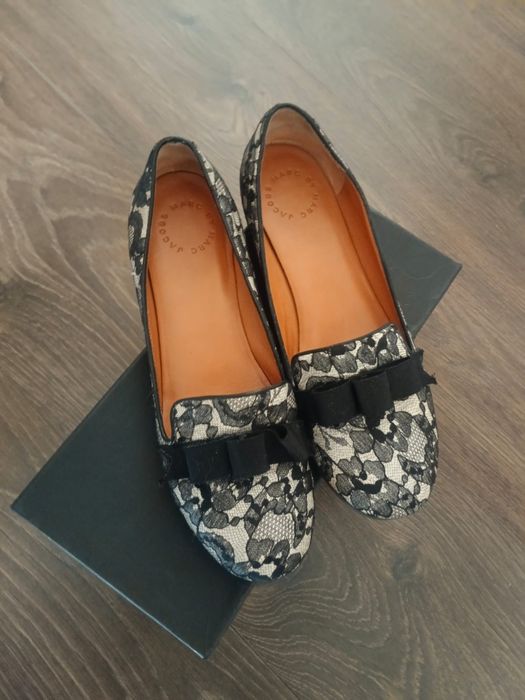 Продам обувь новая.