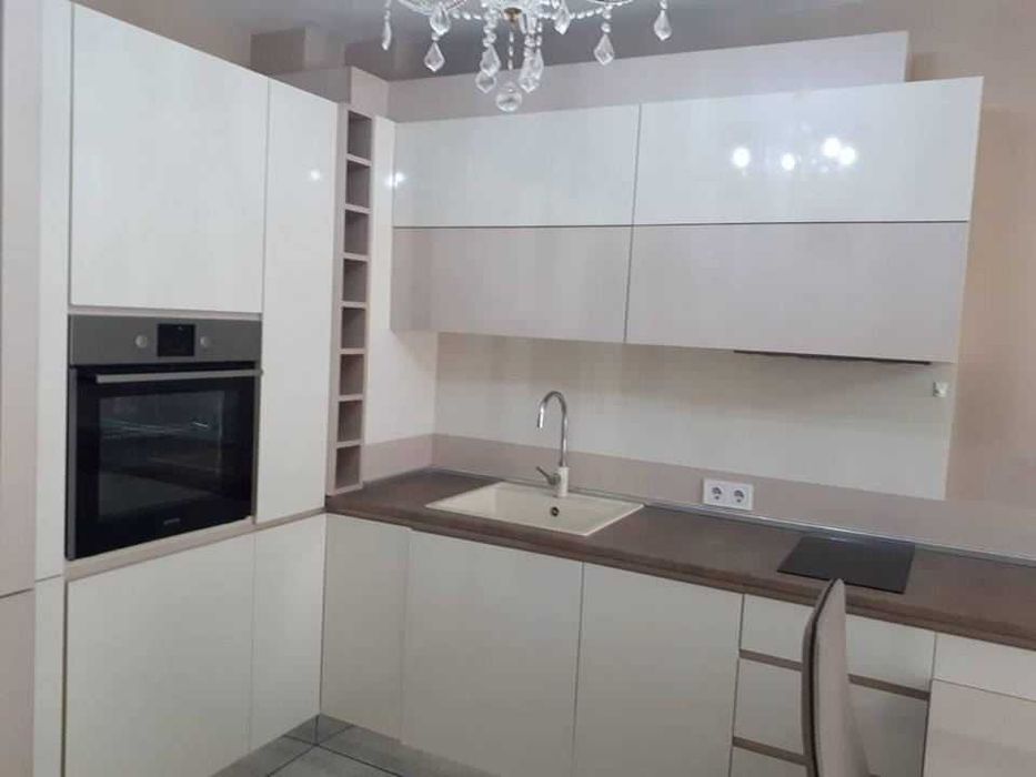 Дава се под наем Двустаен апартамент в Пловдив, Кършияка - 62 кв.м за 388.62 € - Снимка #3