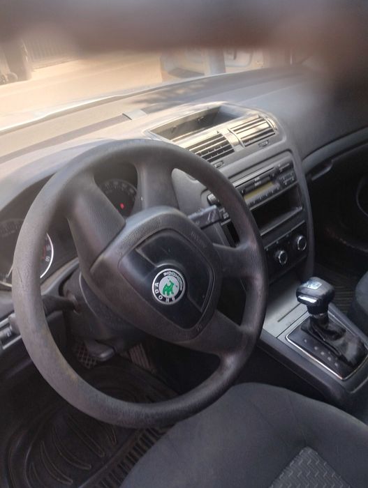 SKODA Octavia 2011 — imagine 5