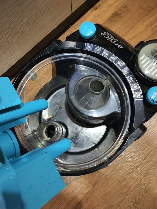 Продам пылесос срочно