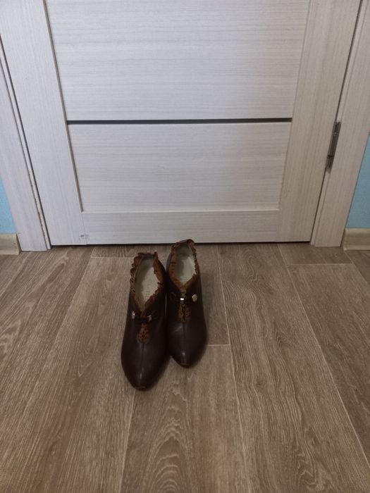 Продам ботильоны, 38 размер