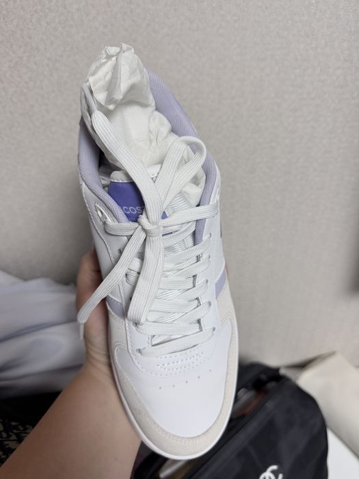 Продам кроссовки Lacoste