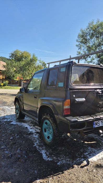 Vând suzuki vitara 2.0 benzina