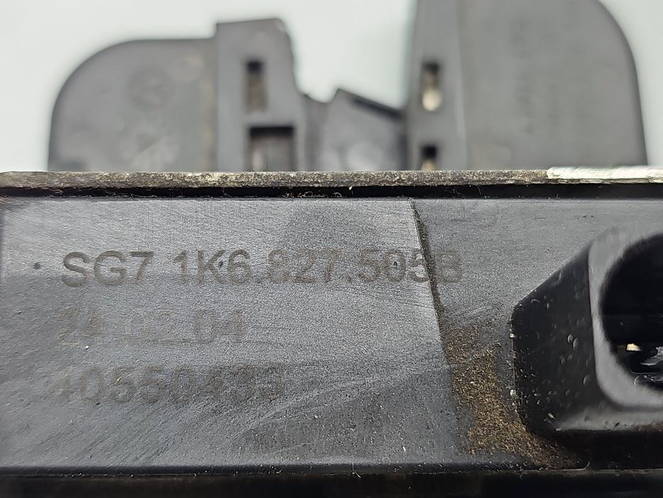 Broasca haion Volkswagen Golf 5 (1K1) [Fabr 2004-2008] 1K6827505B