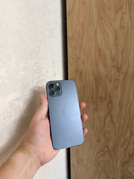 iPhone 12 Pro Max 256Gb - В отличном состоянии
