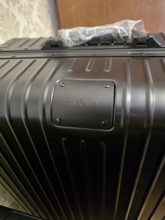 Чемоданы из алюминия RIMOWA