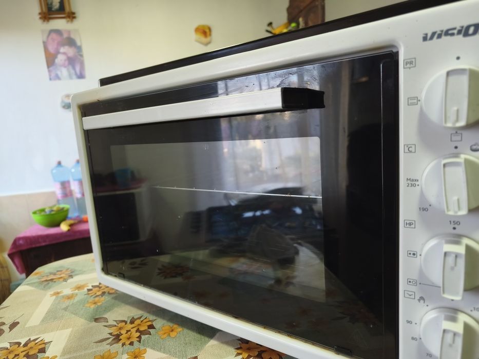 Vând cuptor electric cu plită perfect funcționale!