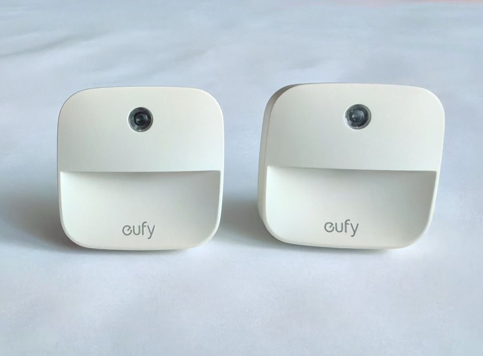 Set 2 lampa de veghe Eufy Lumi, eficient pentru dormitor, baie, scari