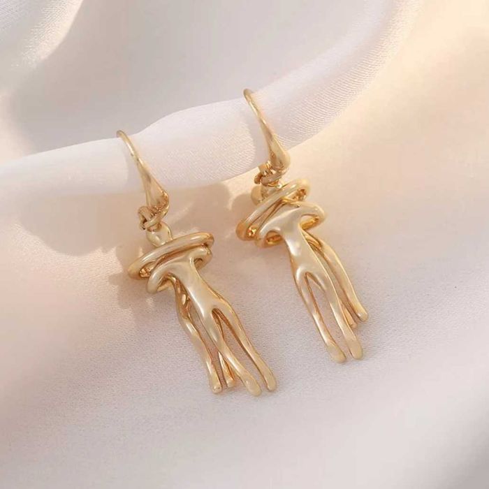 Новые серьги, оригинальные свадебные аксессуары.