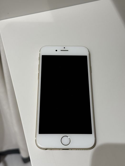 Телефон iPhone 6 65ГБ