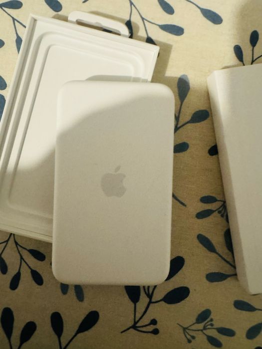 Iphone Baterie externa  magsafe Air originala apple