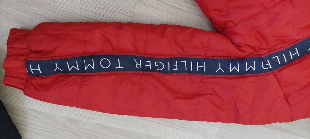 Tommy Hilfiger и HM пролетно и зимно яке 122 см, 6-7 г.
