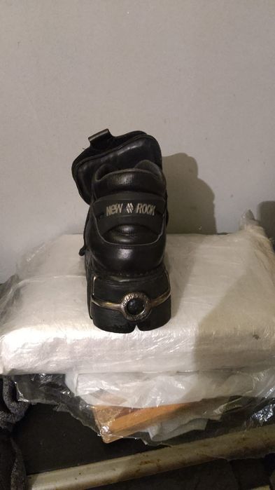 Ghete Cool , mărime 45 , preț 2800 Lei!